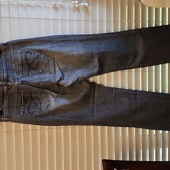 Chicos Platinum Straight jeans, Chicos size 2.5=size 14 - Picture 8 of 10
